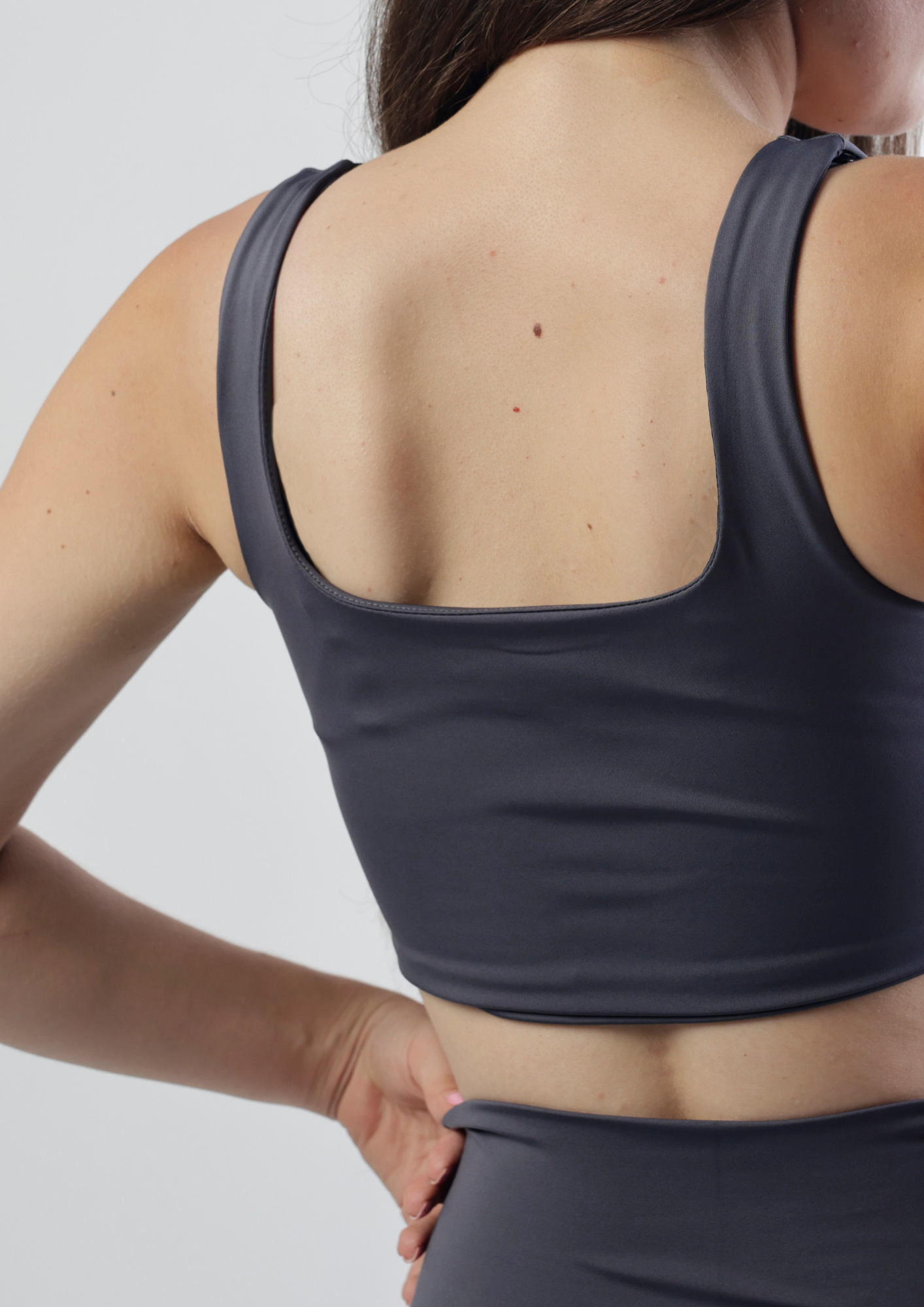 Дамски спортен сет в сиво