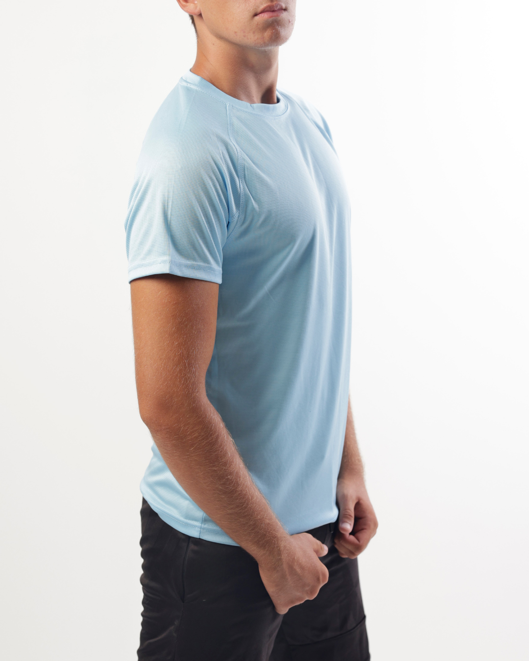 Мъжка спортна тениска - светло синя
